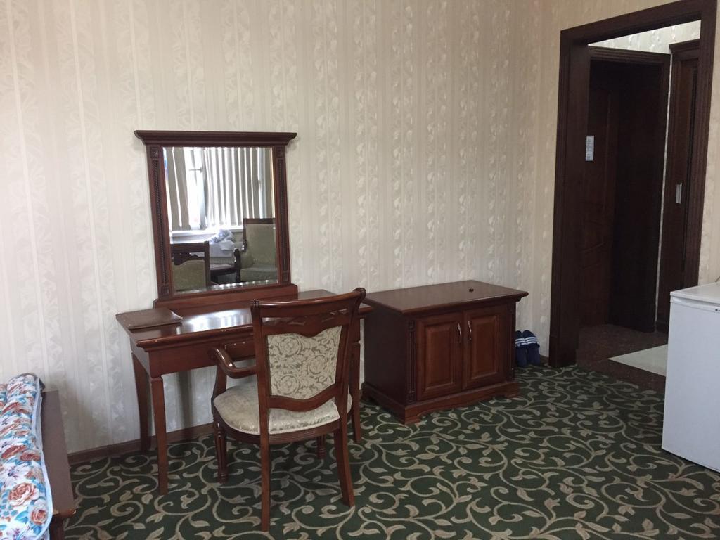 טשקנט Western Suites Hotel מראה חיצוני תמונה